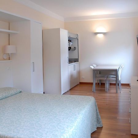 Rex Hotel Residence Genoa Bagian luar foto