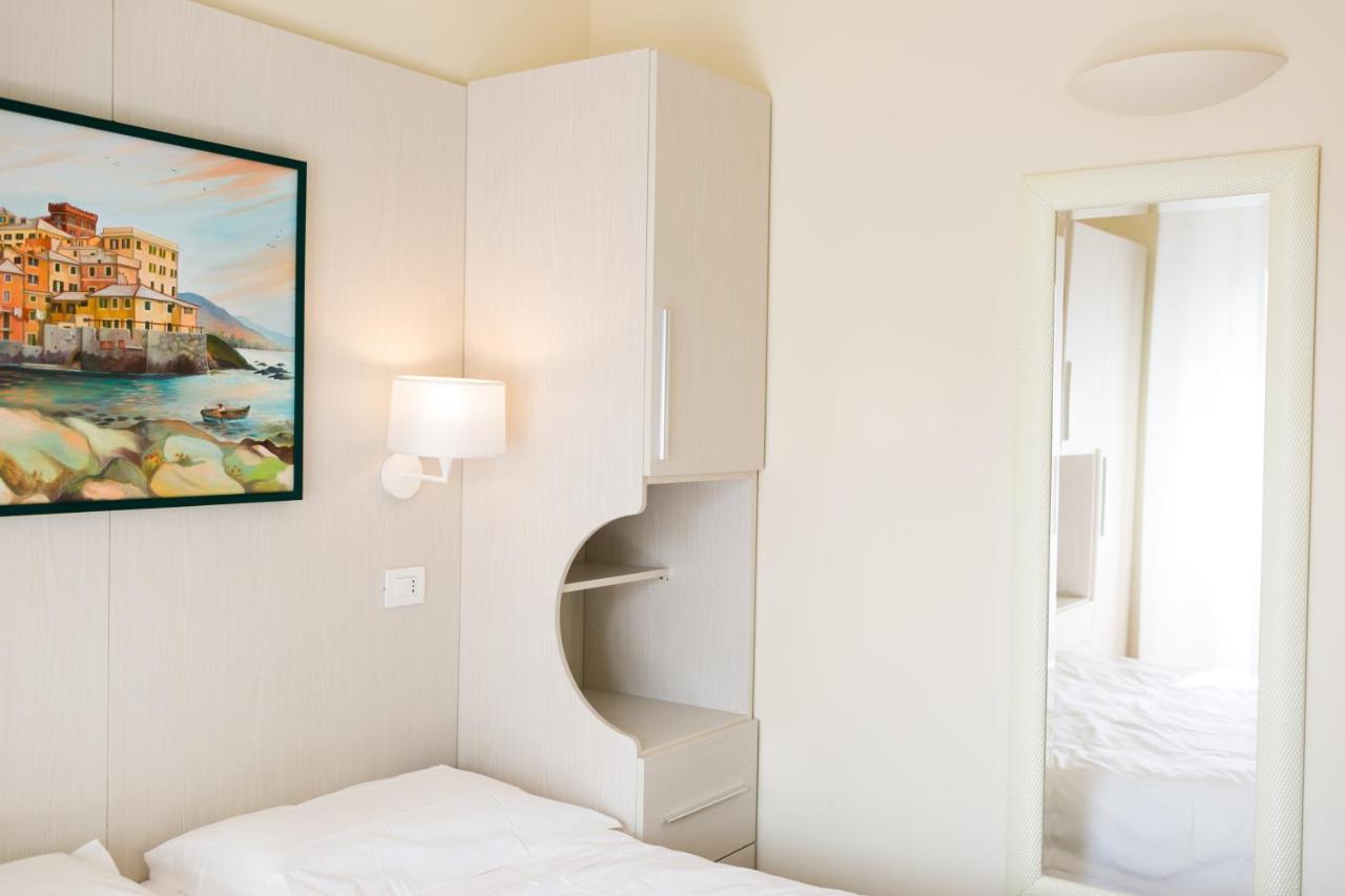 Rex Hotel Residence Genoa Bagian luar foto