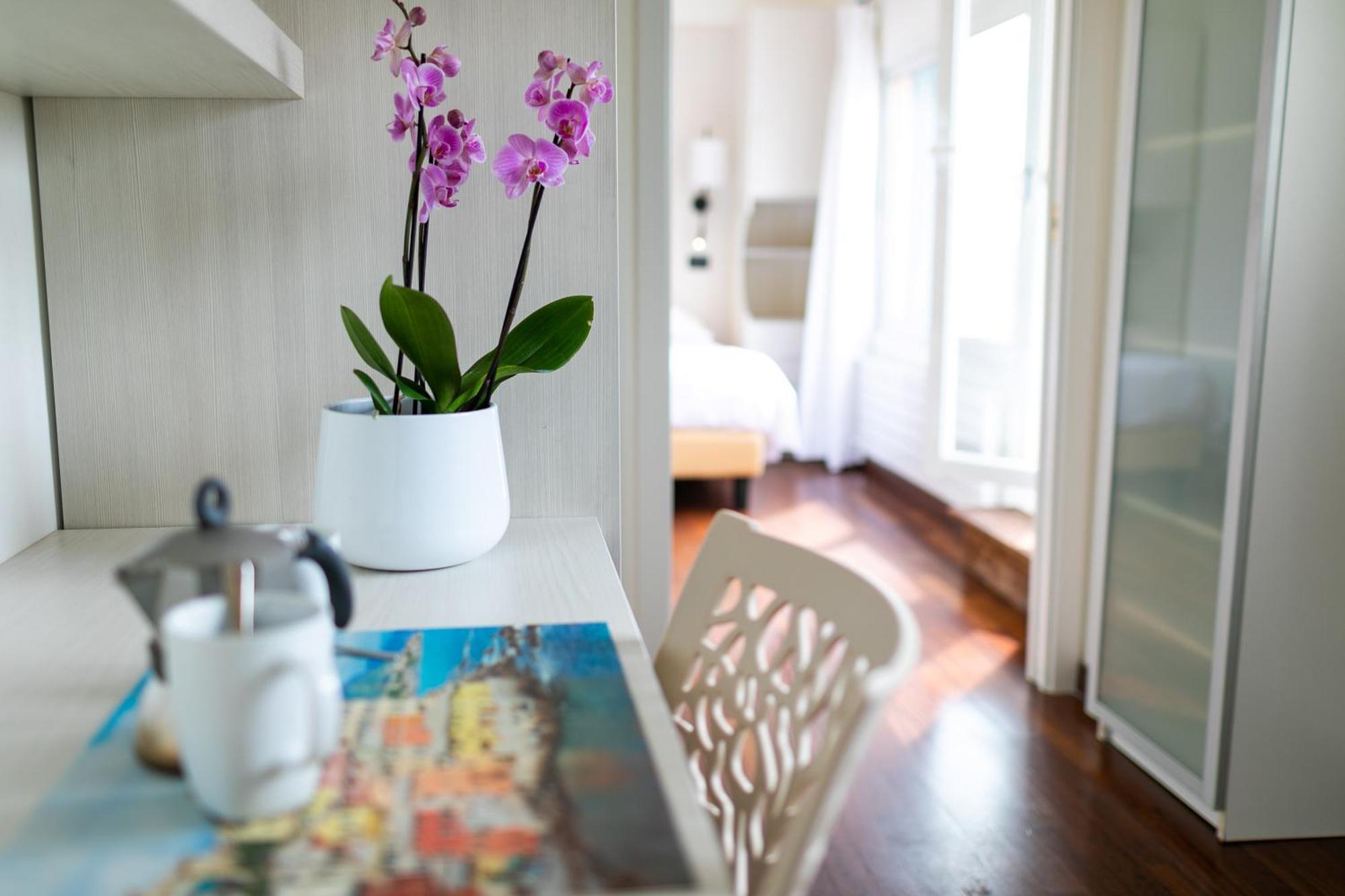 Rex Hotel Residence Genoa Bagian luar foto